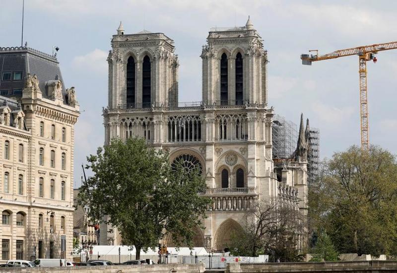 Karantena zaustavila obnovu Notre Damea